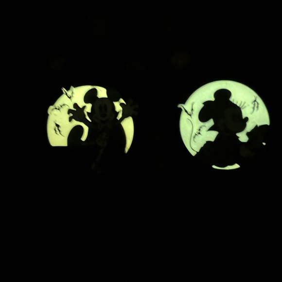 Mickey & Minnie Halloween Glow in the Dark Disneyland Pins - Picture 2 of 6